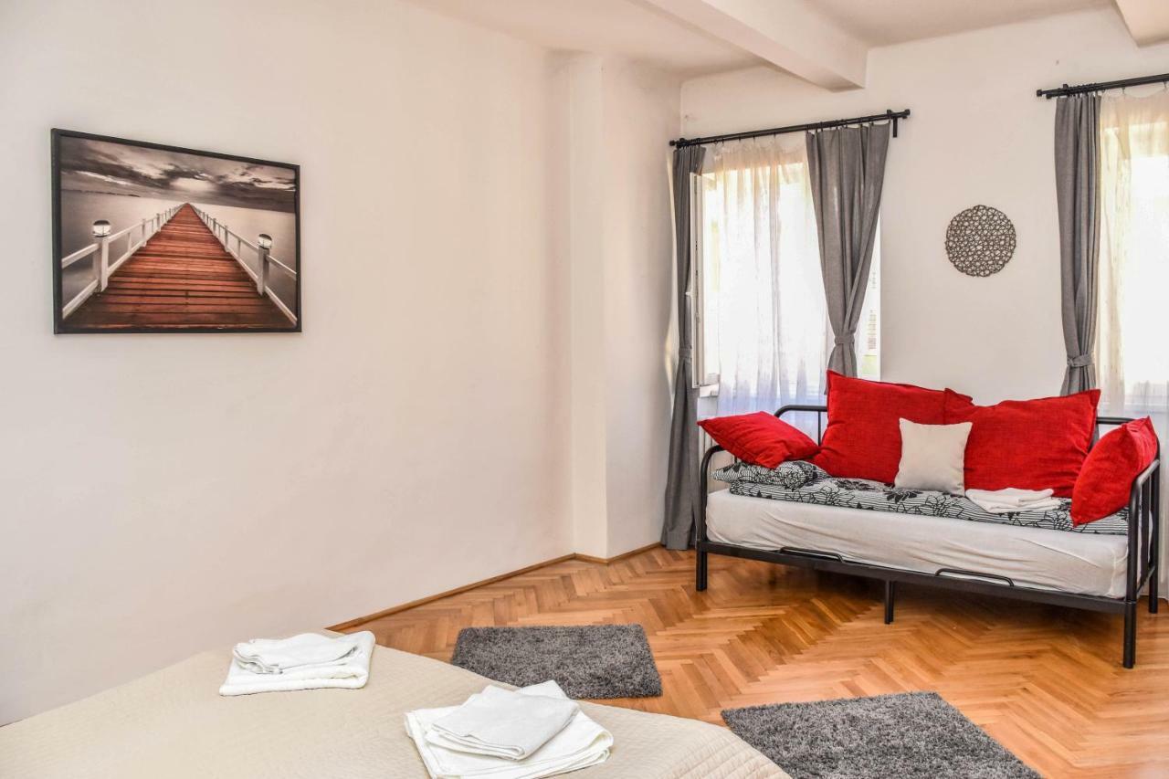 Diamond Astoria Apartments Budapest Bagian luar foto