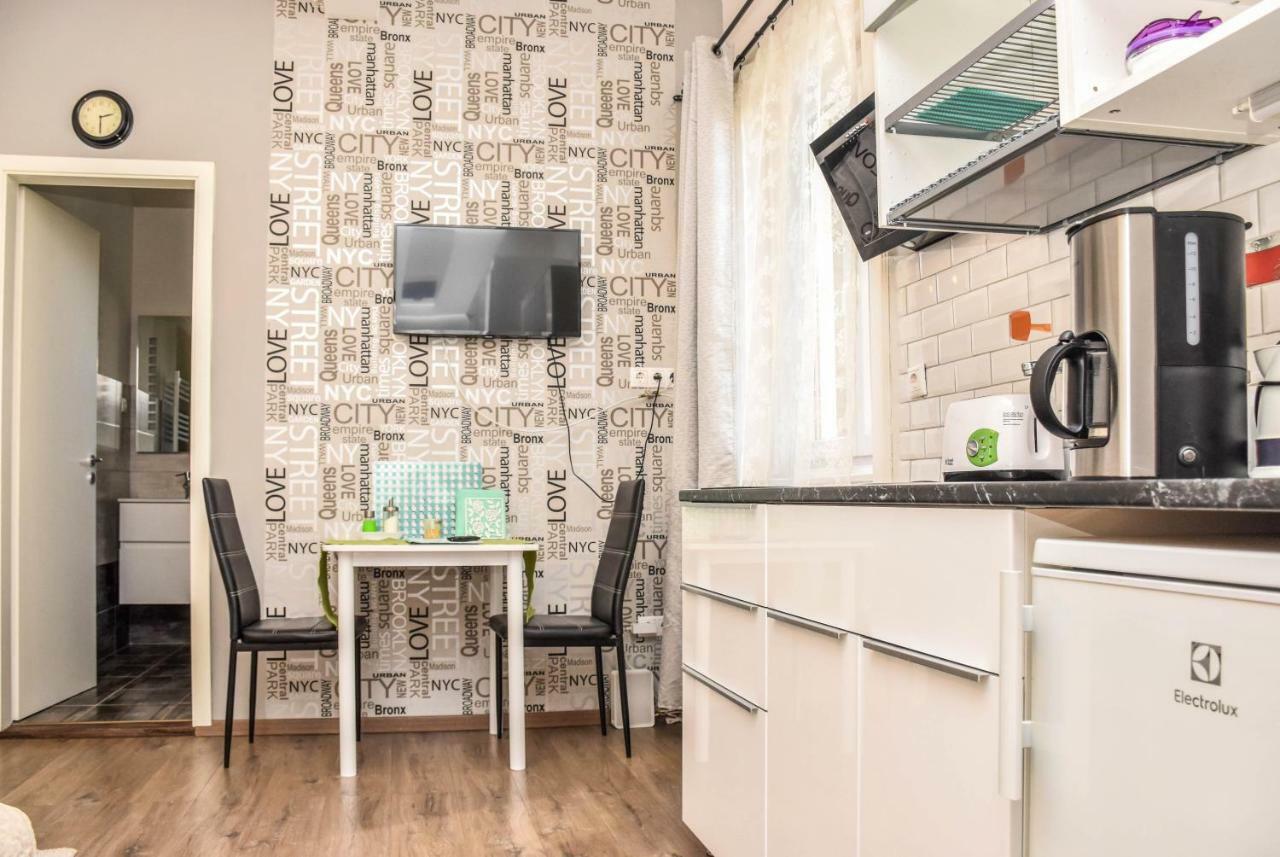 Diamond Astoria Apartments Budapest Bagian luar foto