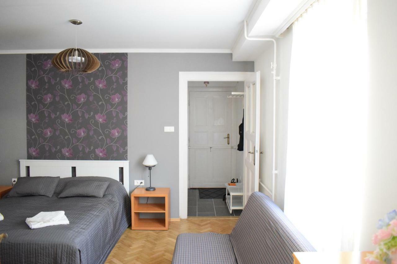 Diamond Astoria Apartments Budapest Bagian luar foto