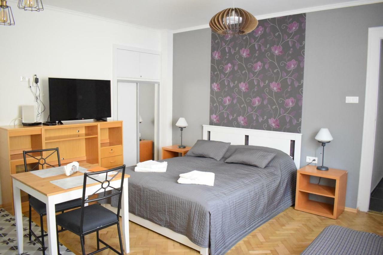 Diamond Astoria Apartments Budapest Bagian luar foto