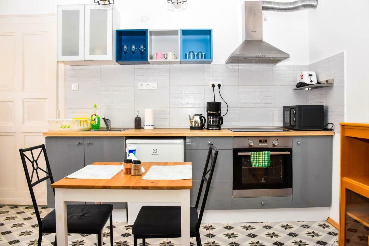 Diamond Astoria Apartments Budapest Bagian luar foto